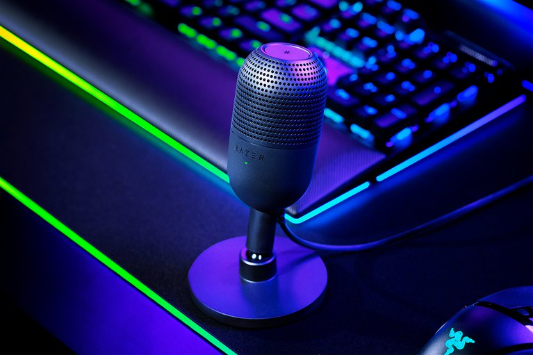 Razer Seiren V3 Mini Ultra Compact Condenser USB Microphone - Black